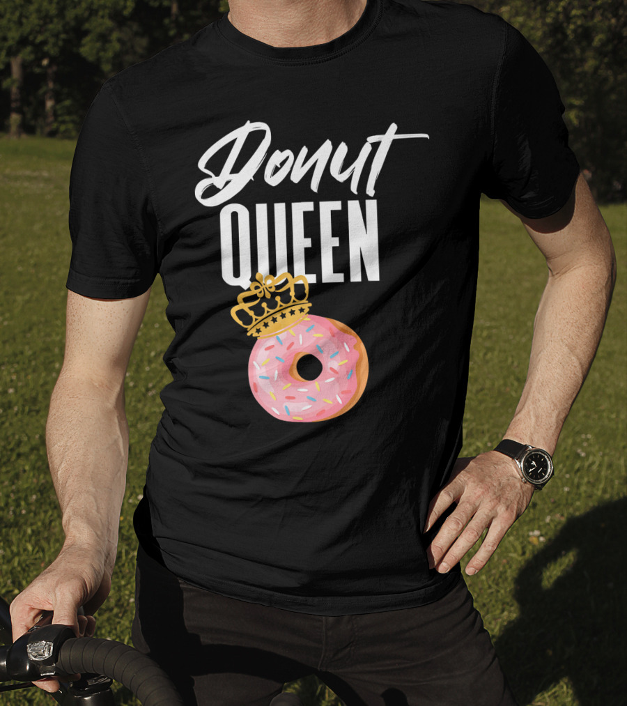 Donut Queen Sprinkled Women And Girls Pink Donut With Crown T-Shirt
