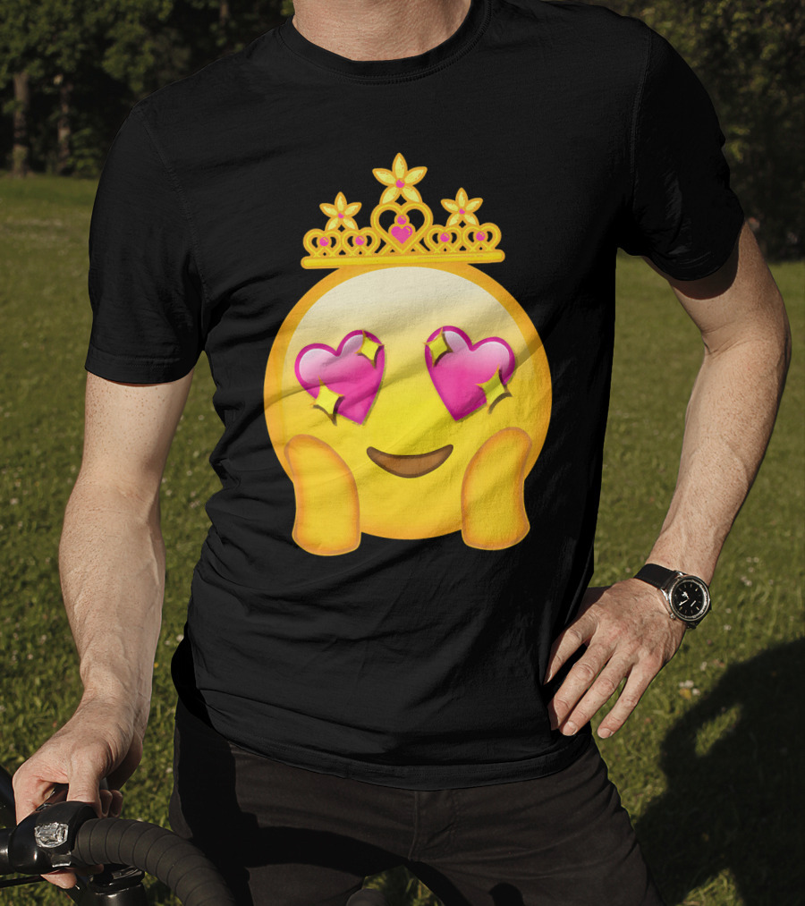 Emoticon Queen Heart Eyes Emoji With Crown Princess T-Shirt