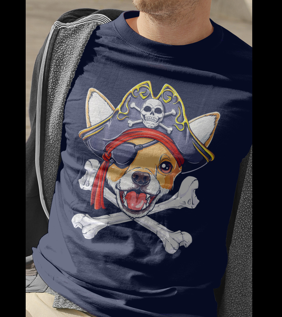 Buccaneer Chihuahua With Skull And Crossbones Bandana T-Shirt
