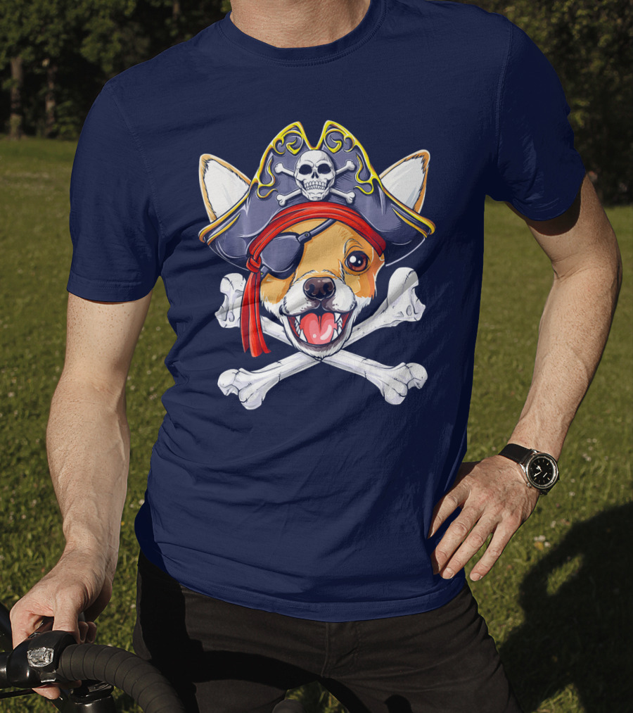 Buccaneer Chihuahua With Skull And Crossbones Bandana T-Shirt