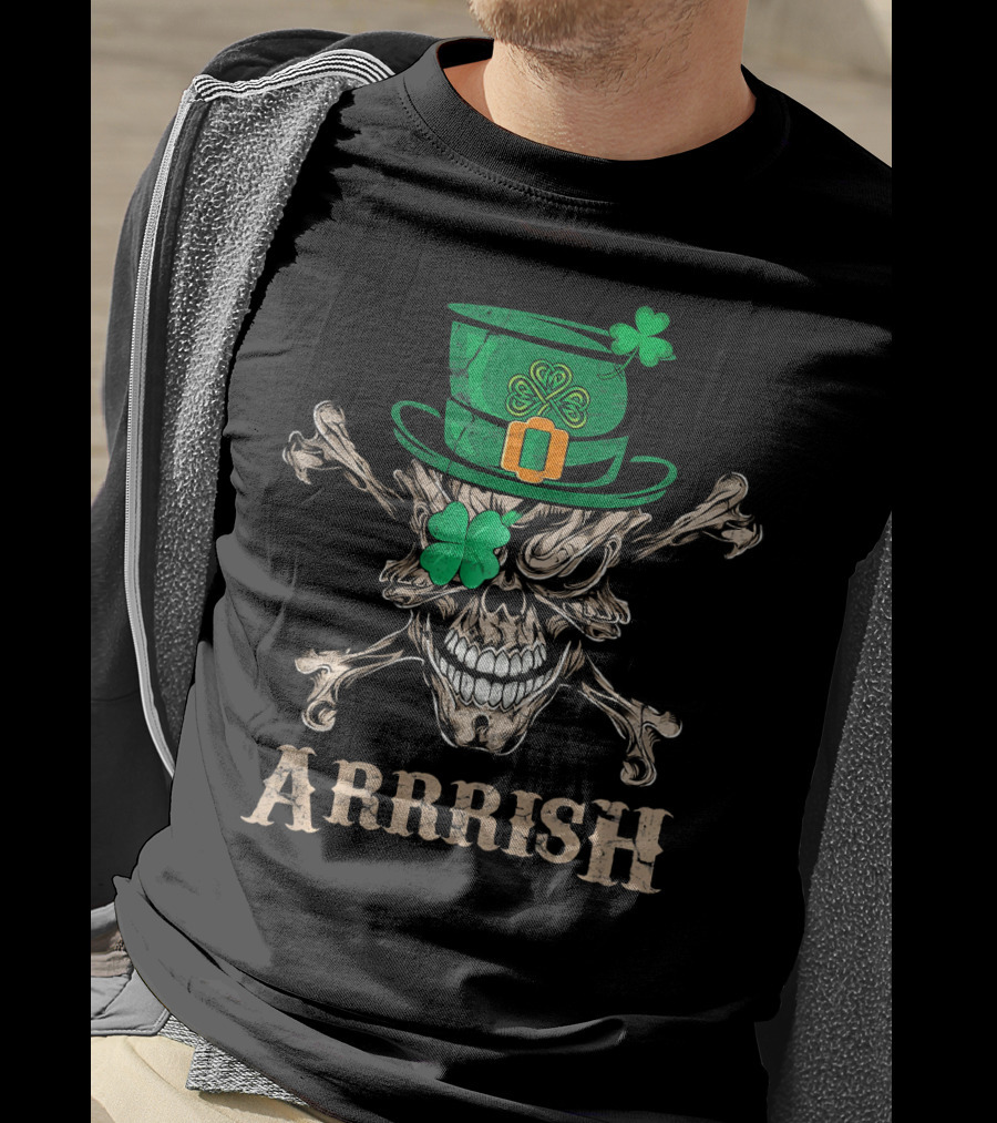 ARRRISH Skull In Irish Pirate Style With Shamrock Hat T-Shirt