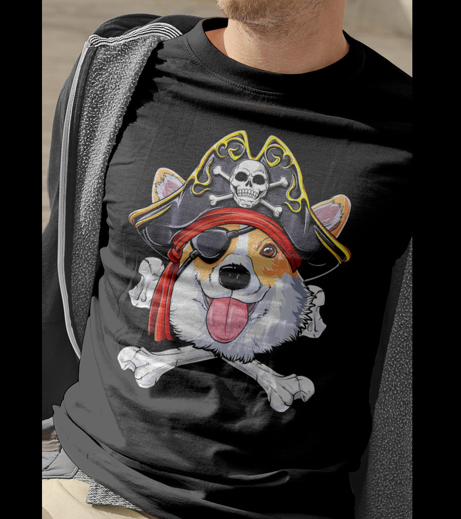 Corgi Pirate Skull And Crossbones Jolly Roger Flag T-Shirt