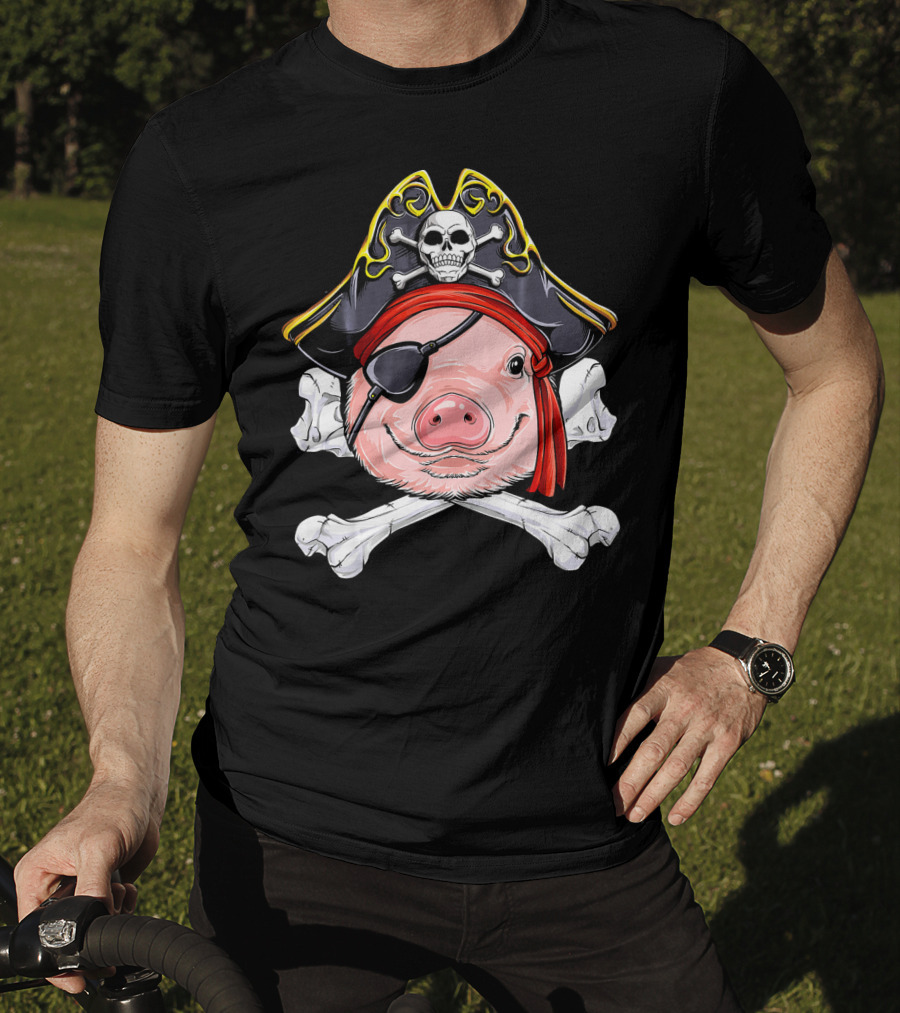 Pig Pirate Jolly Roger Flag Skull Eyepatch Crossbones Hat T-Shirt