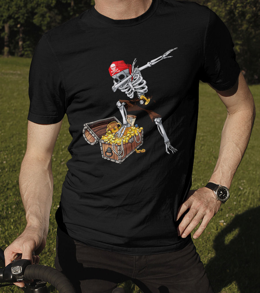 Dabbing Pirate Skeleton With Treasure Chest And Red Skull Bandana T-Shirt