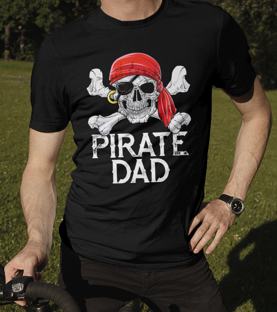 Pirate Dad Jolly Roger Skull With Red Bandana And Crossbones T-Shirt