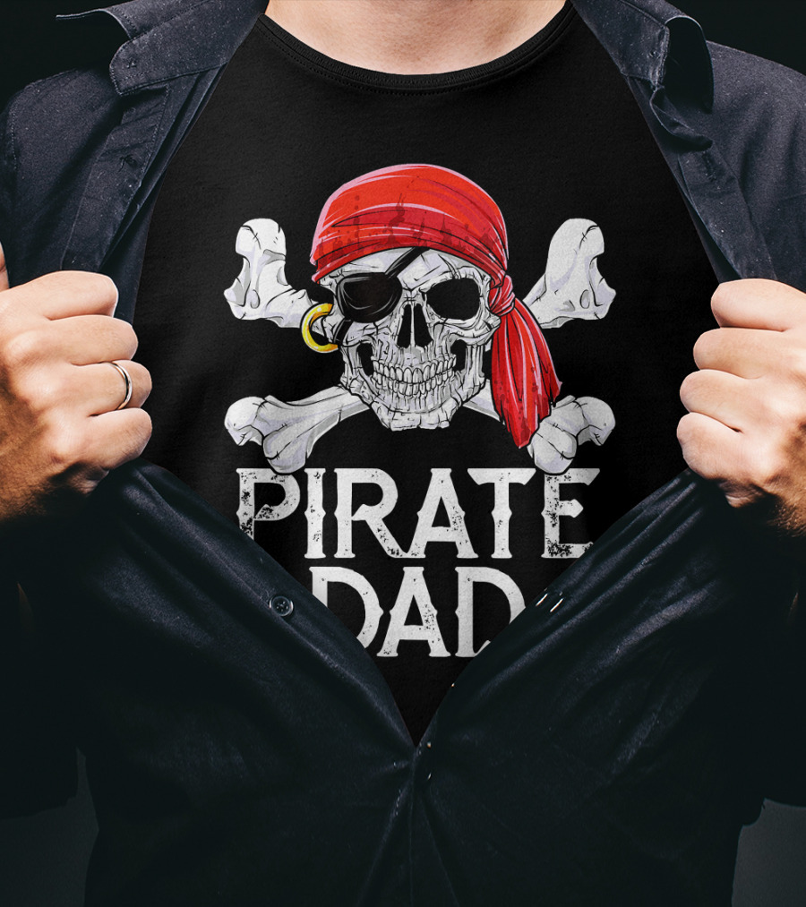 Pirate Dad Jolly Roger Skull With Red Bandana And Crossbones T-Shirt