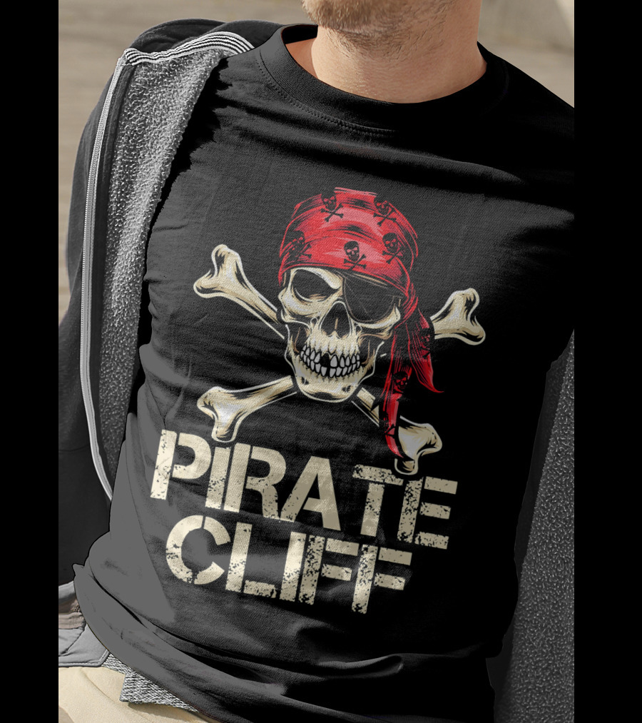 PIRATE CLIFF Skull And Crossbones Red Bandana T-Shirt