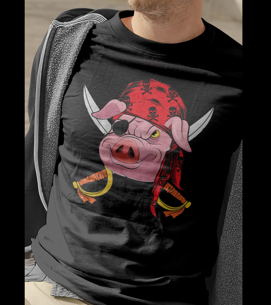 Pirate Pig With Eye Patch And Swords Halloween Costume T-Shirt