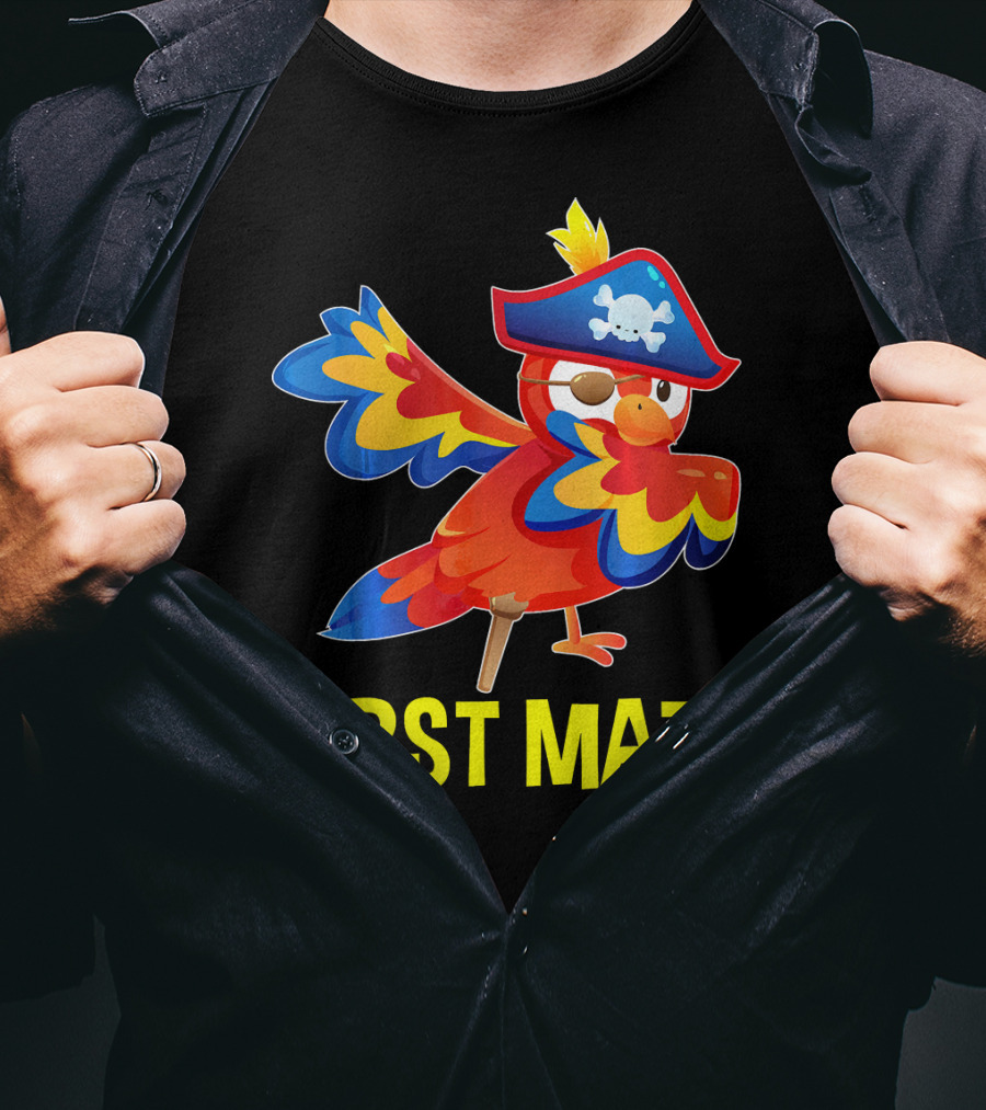 First Mate Parrot With Pirate Hat And Patch T-Shirt