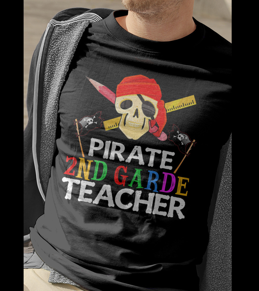 Pirate 2nd Grade Teacher Skull Ruler Swords Red Bandana T-Shirt
