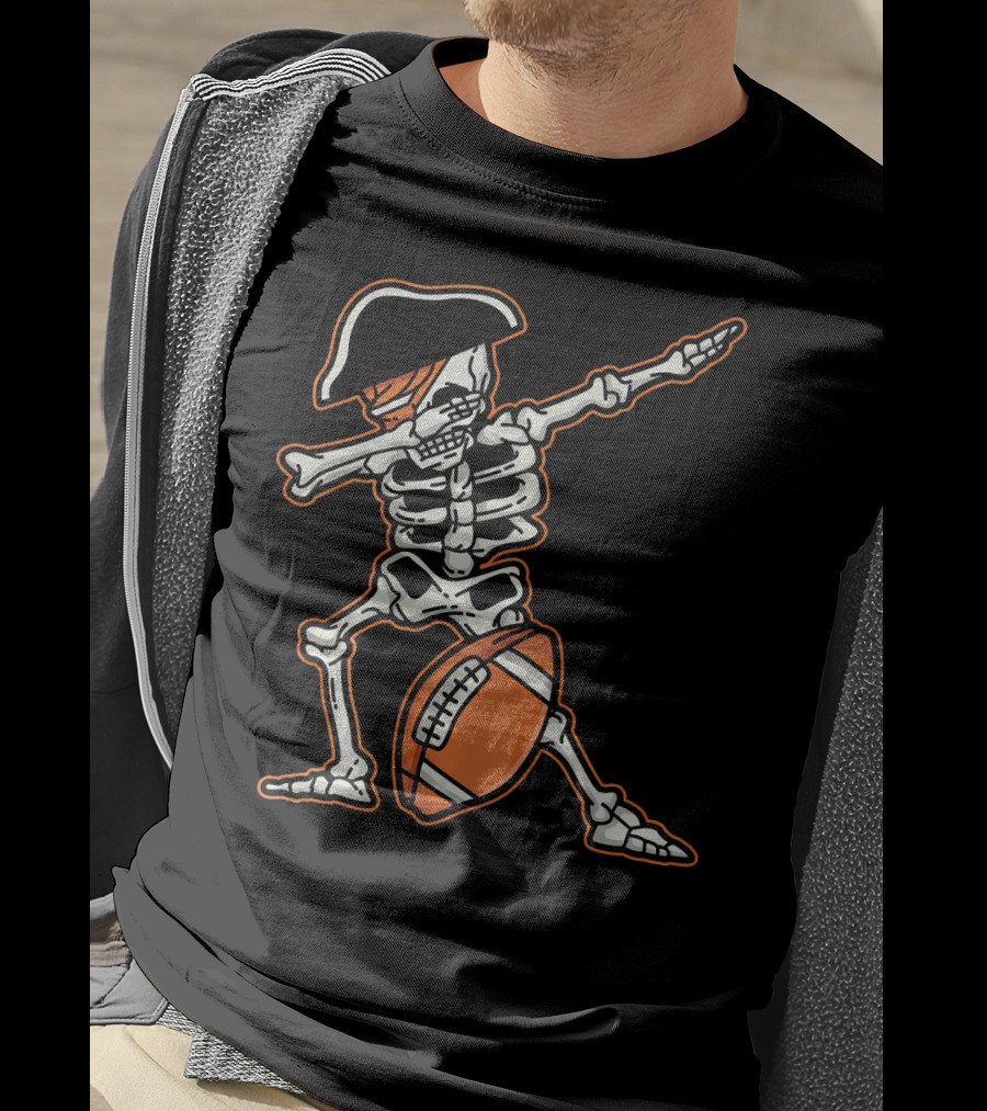 Dabbing Skeleton Pirate With Football Cool T-Shirt