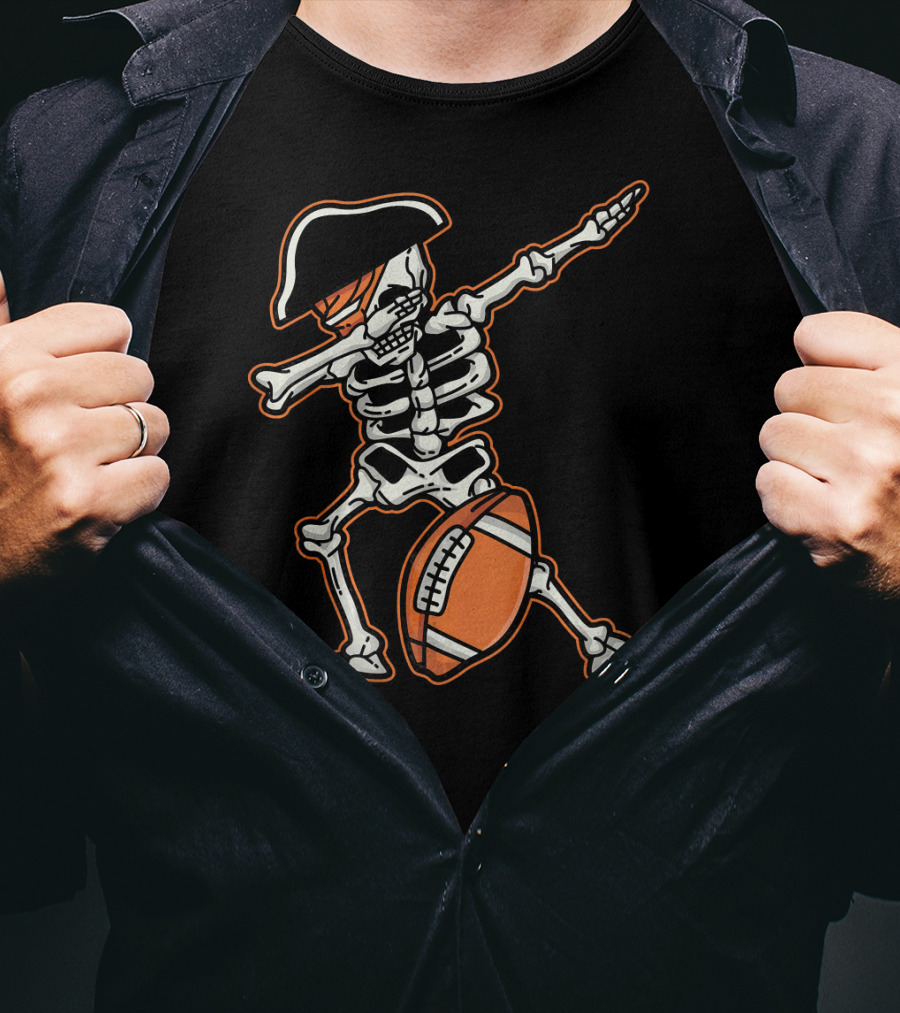 Dabbing Skeleton Pirate With Football Cool T-Shirt