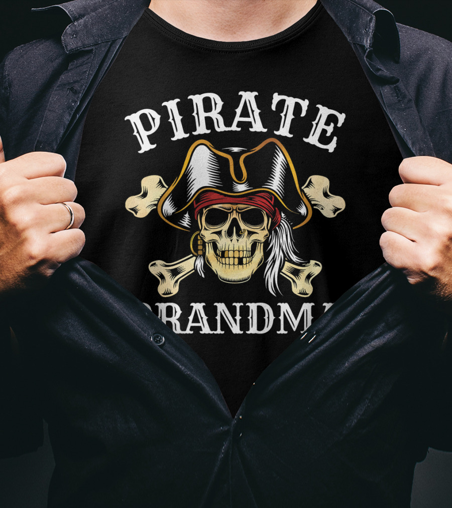 Pirate Grandma Skull And Crossbones T-Shirt