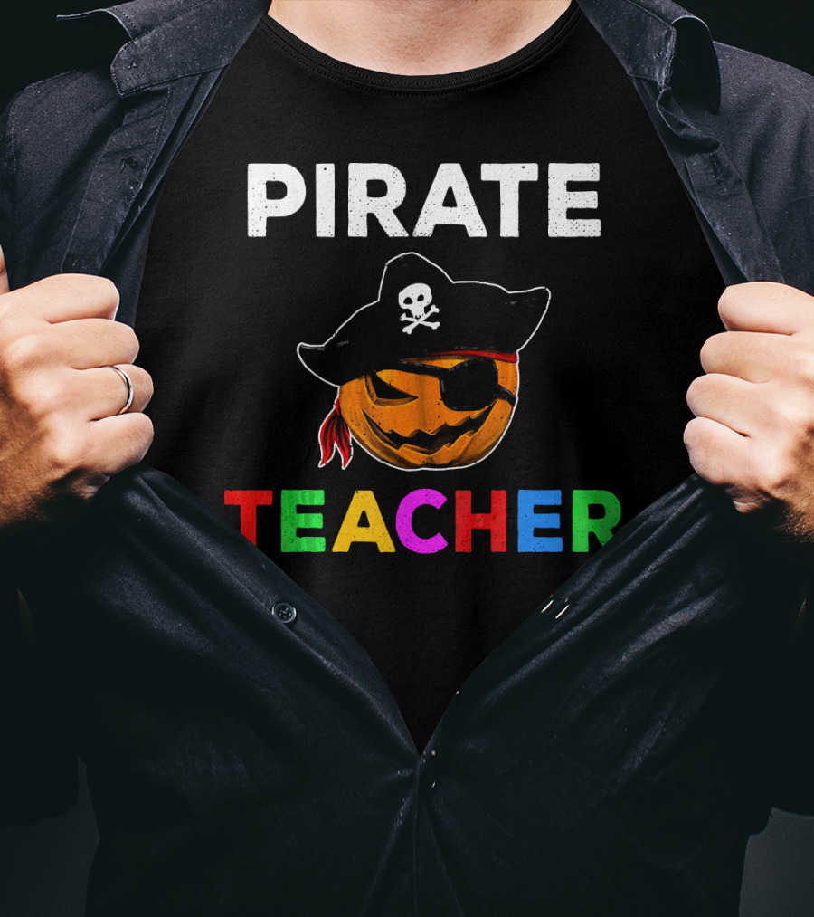 Pirate Teacher Halloween Pumpkin Skull Party T-Shirt