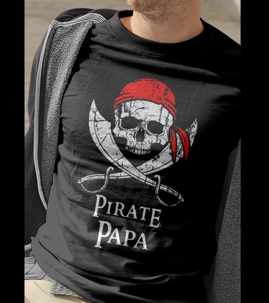 Pirate Papa Skull Crossbones Red Bandana Swords T-Shirt