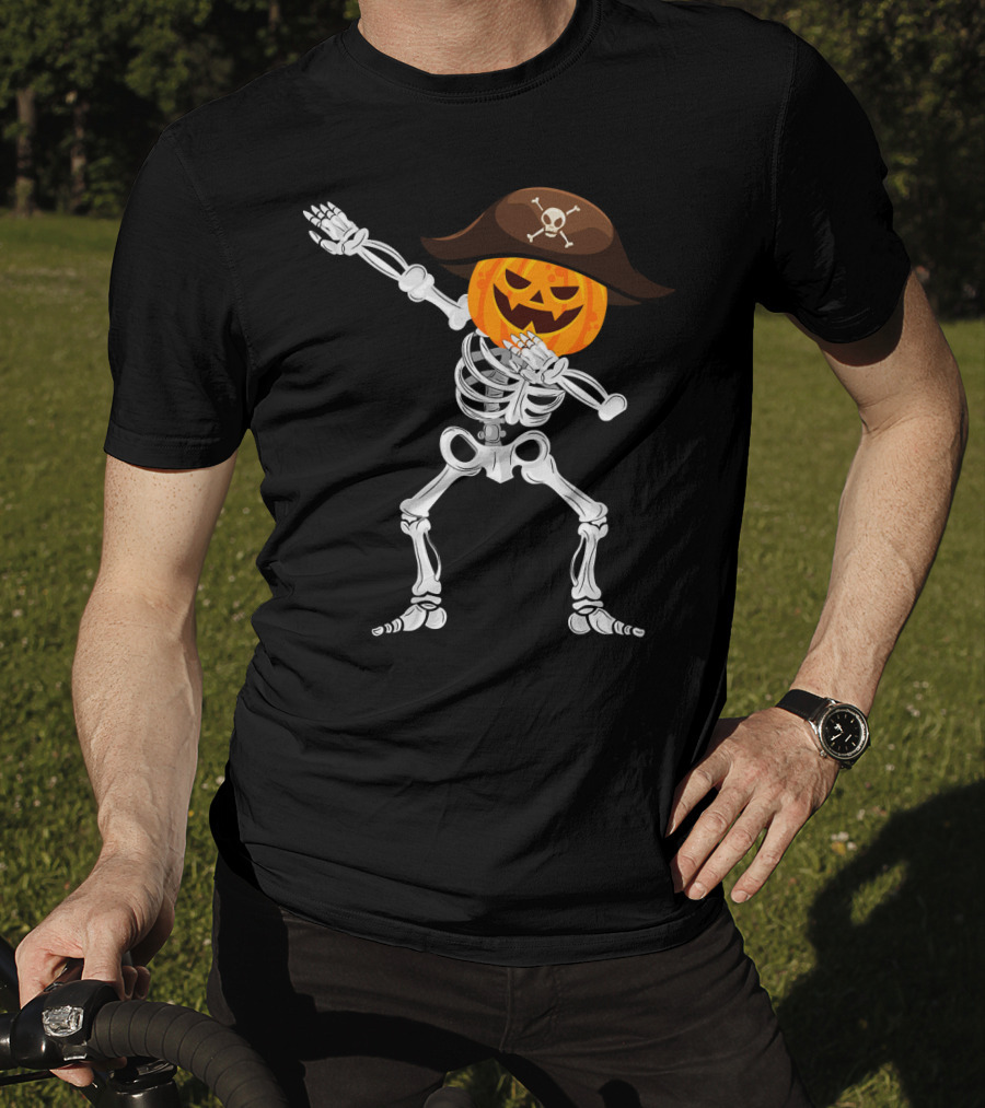 Skeleton Dabbing Pirate Pumpkin Halloween T-Shirt