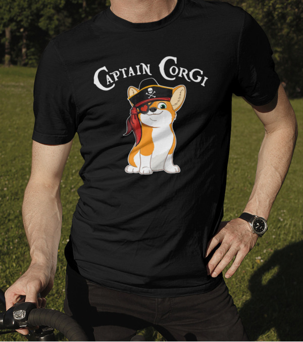 Captain Corgi Pirate Dog With Eyepatch And Skull Hat T-Shirt