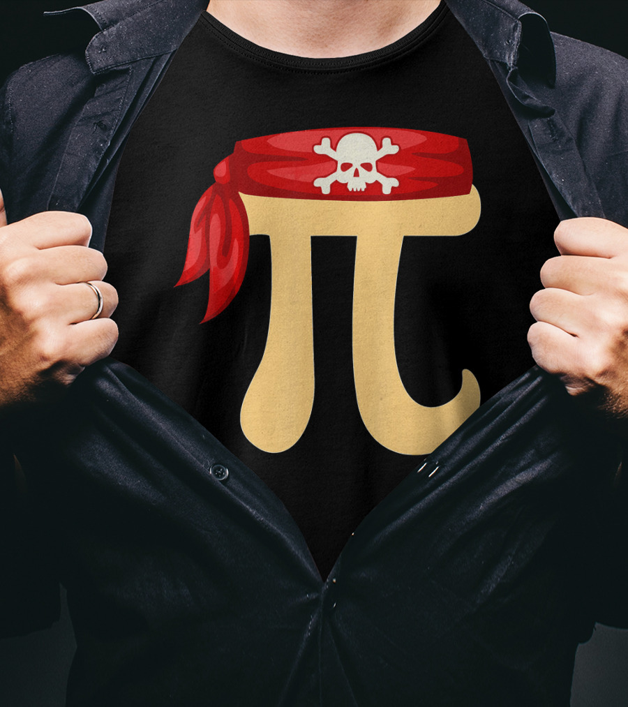 Pirate Pi Skull Crossbones Halloween Costume Math Pie T-Shirt