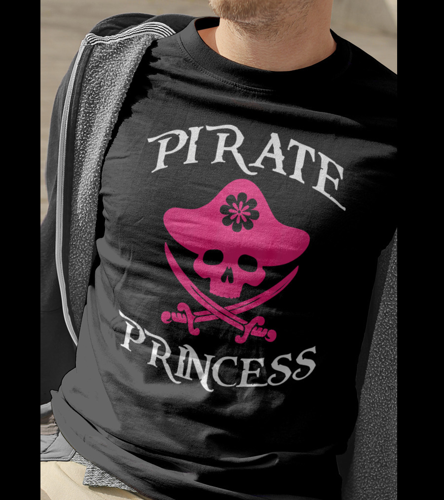 Pirate Princess Pink Skull And Crossed Swords T-Shirt
