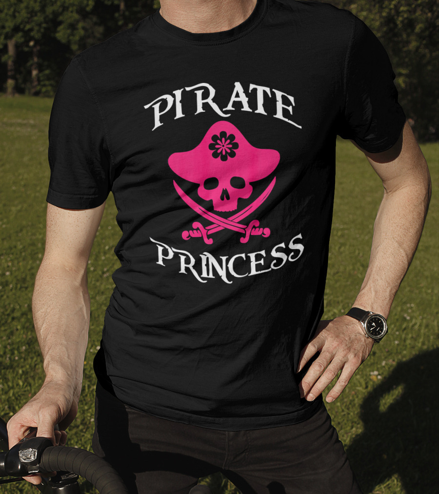 Pirate Princess Pink Skull And Crossed Swords T-Shirt