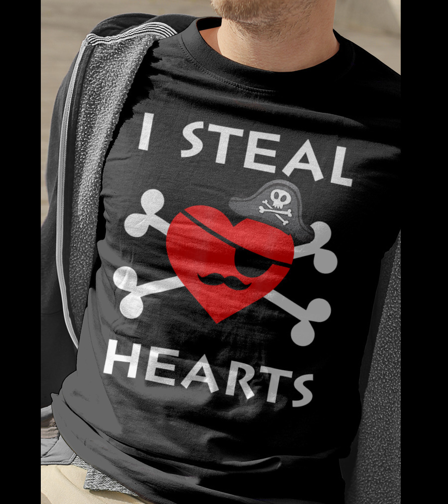 I Steal Hearts Valentine Day Pirate Eyepatch Skull Crossbones T-Shirt