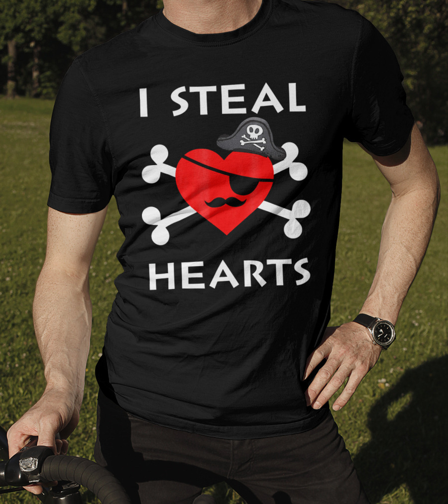 I Steal Hearts Valentine Day Pirate Eyepatch Skull Crossbones T-Shirt