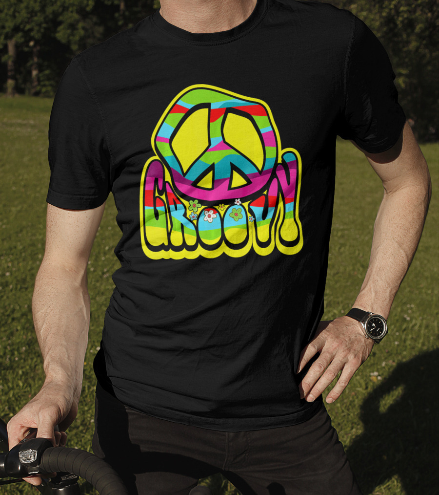 Groovy Colorful Peace Sign 60s 70s Hippie Vibes T-Shirt