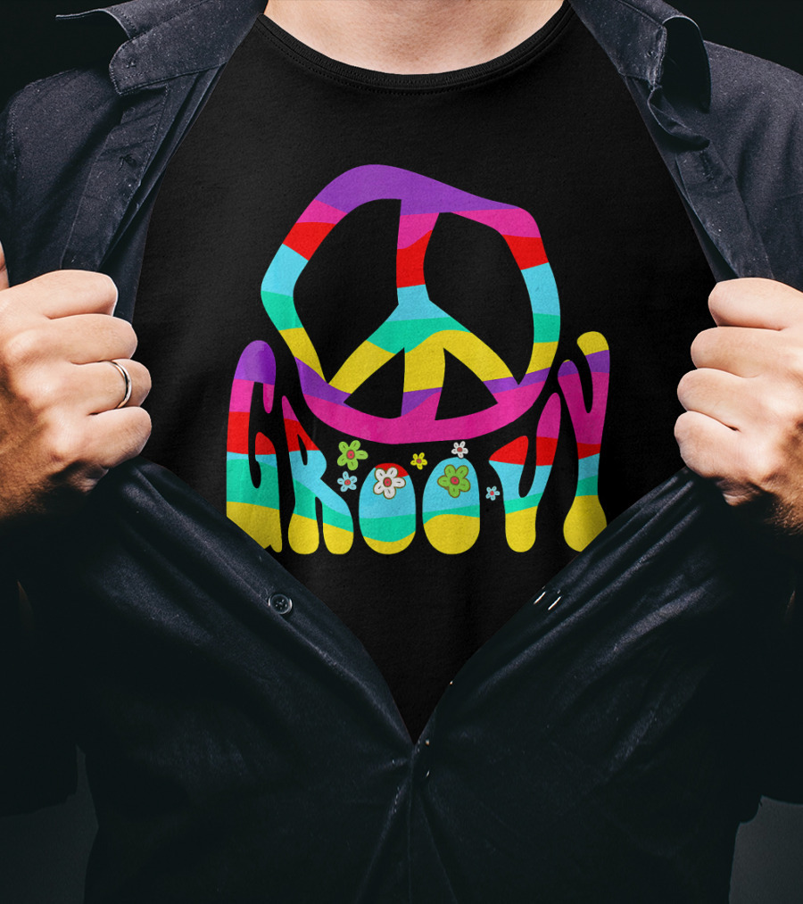 Groovy Rainbow Colorful Peace Sign Symbol With Flowers 60s 70s T-Shirt