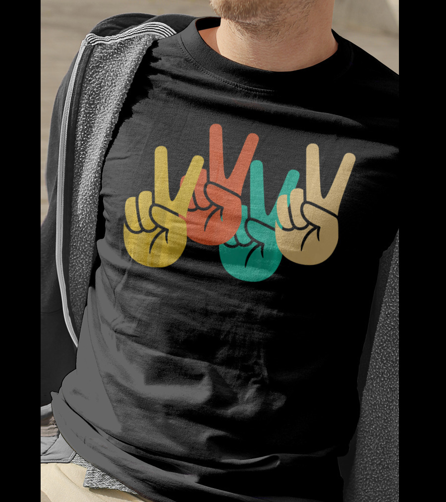 Retro Vintage Peace Love 60s 70s Colorful Peace Sign Hands T-Shirt