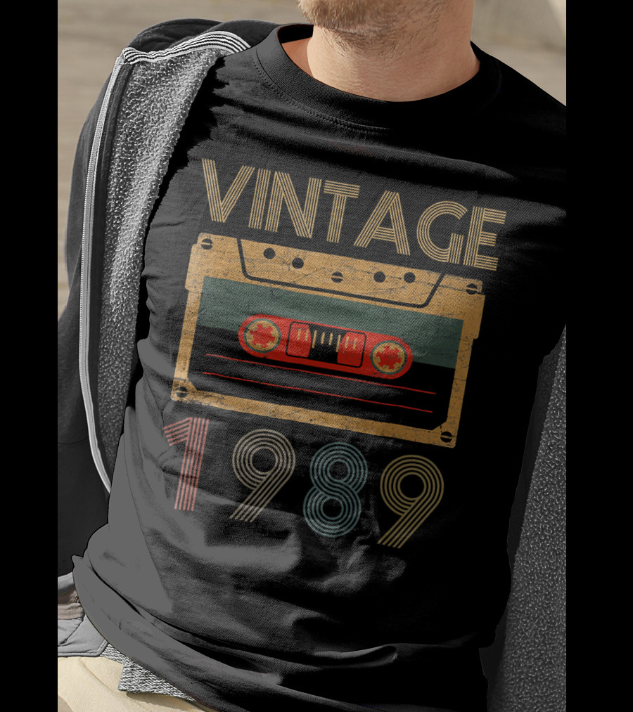 Vintage 1989 Mixtape Retro Cassette T-Shirt