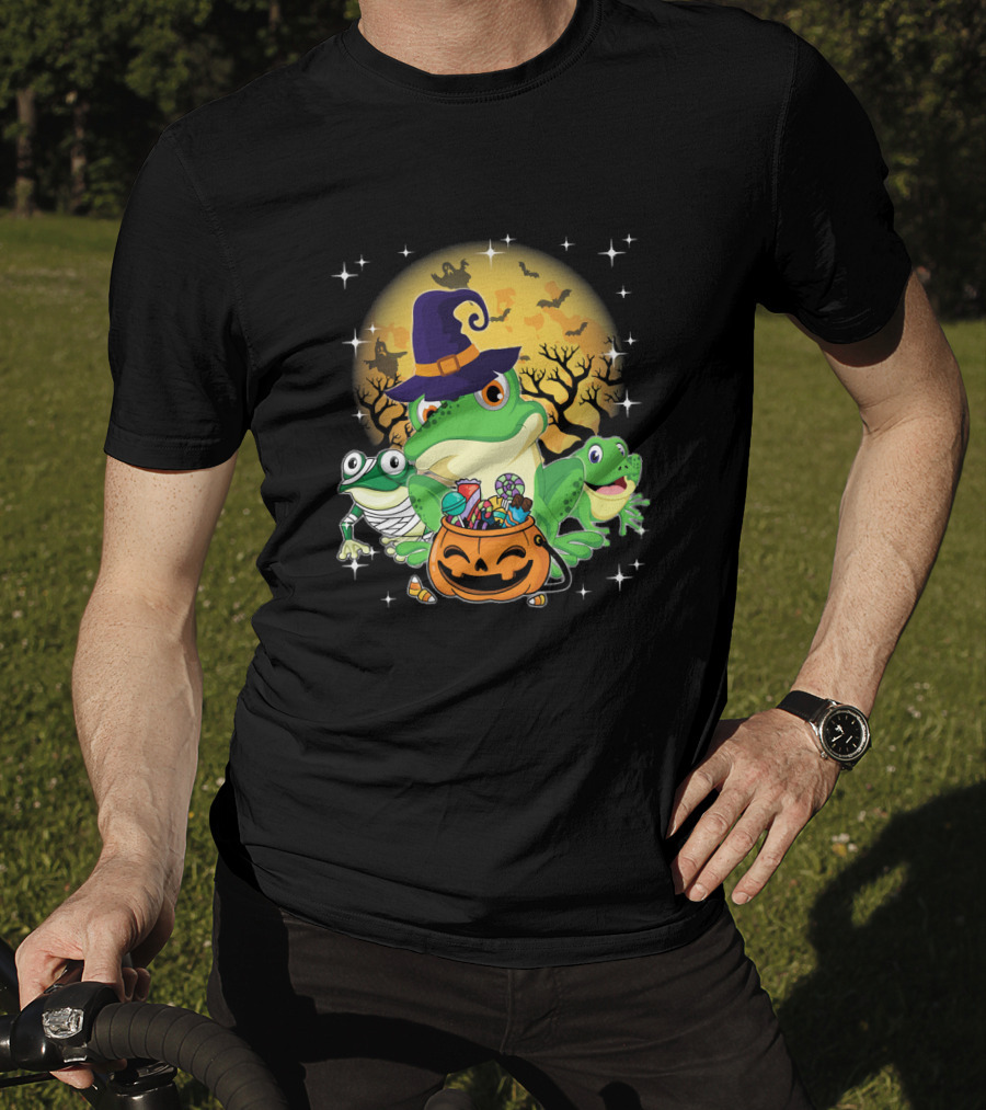 Three Frogs Mummy Witch Moon Ghosts Halloween Pumpkin T-Shirt