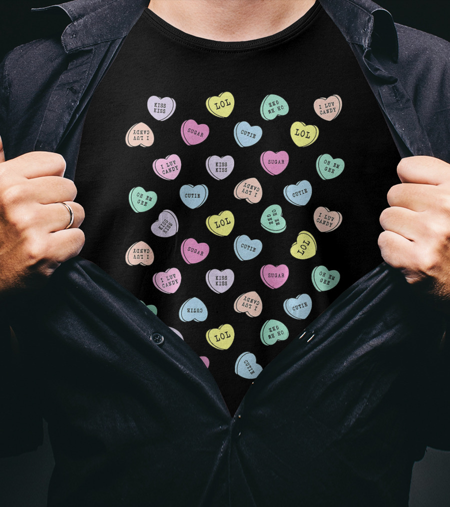Valentines Day Candy Hearts Kiss Kiss I Luv Candy Text Oh Em Gee Funny Messages T-Shirt