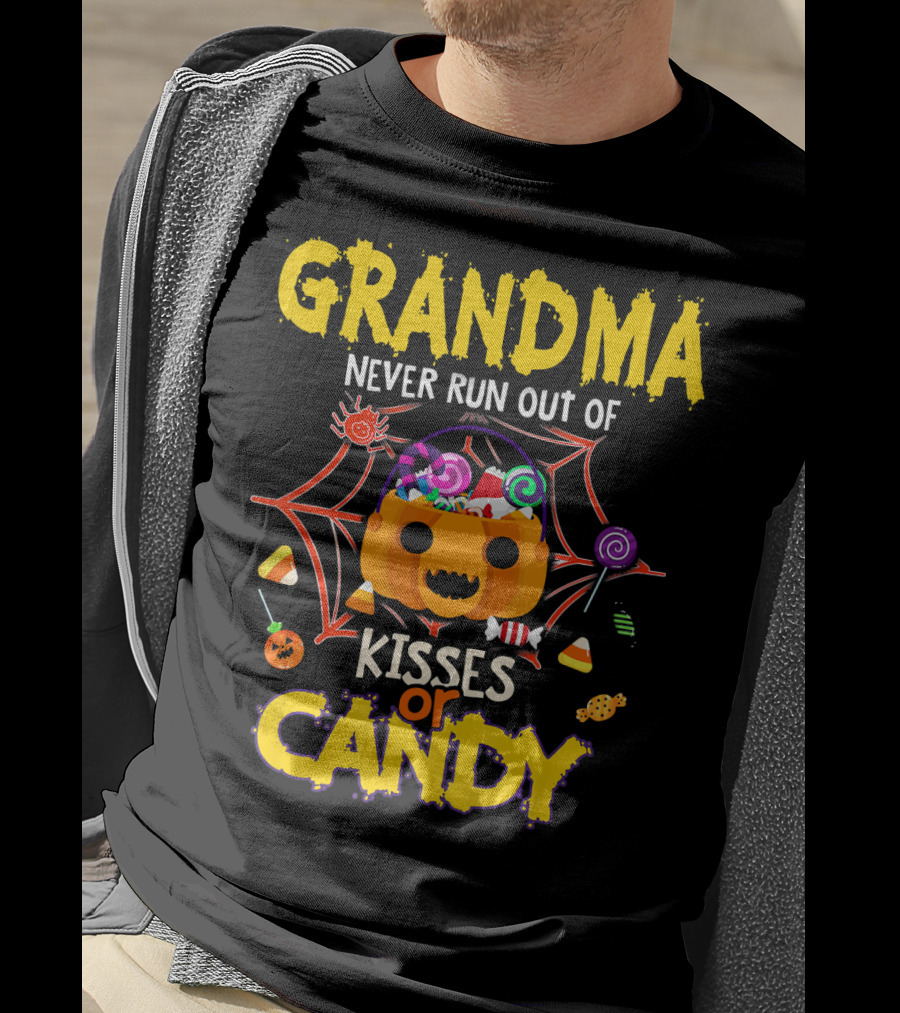 Grandma Never Run Out Of Kisses Or Candy Halloween Pumpkin Spiderweb Treats T-Shirt