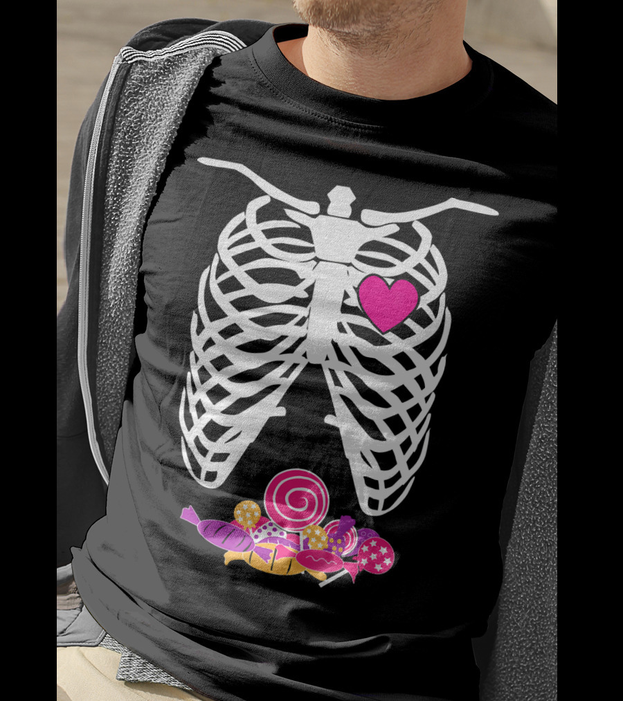 Halloween XRay Skeleton Rib Cage Heart Candy T-Shirt