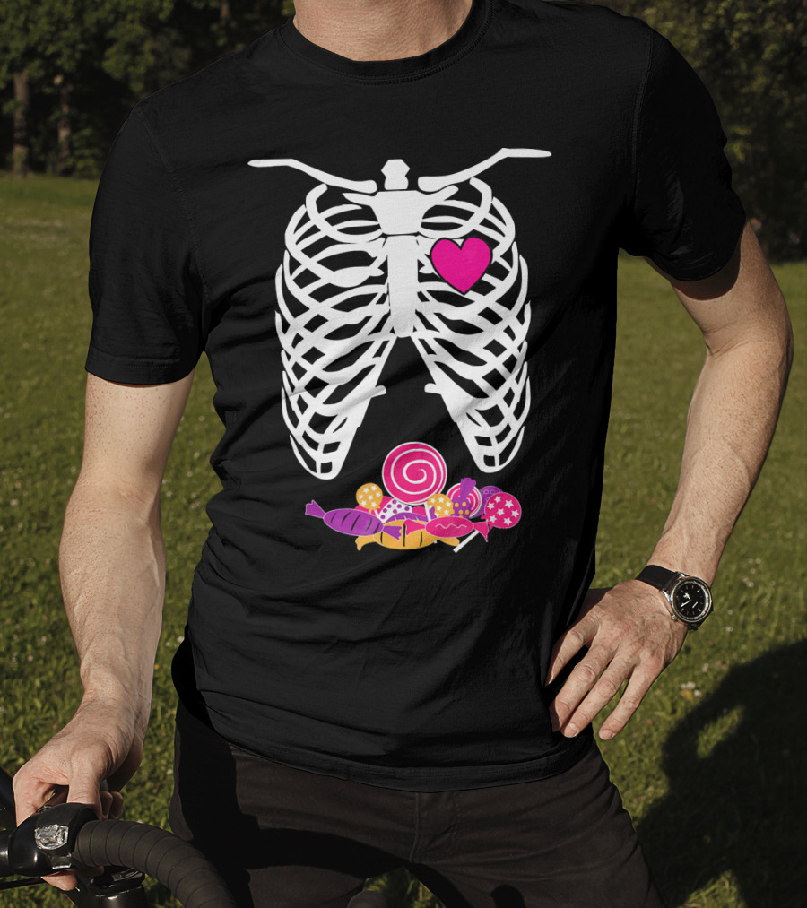 Halloween XRay Skeleton Rib Cage Heart Candy T-Shirt