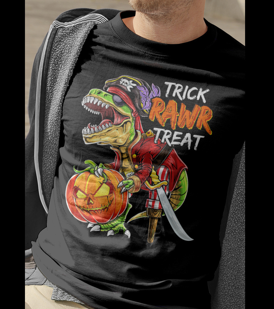 Trick Rawr Treat Pirate Dinosaur Halloween Pumpkin Jack T-Shirt