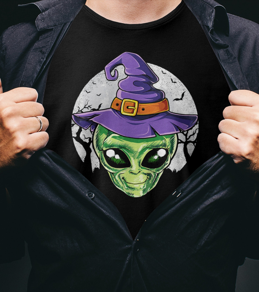 Alien Witch Hat With Moon And Bats T-Shirt