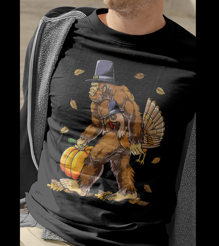 Thanksgiving Bigfoot Pilgrim Turkey Pumpkin Autumn Leaves T-Shirt