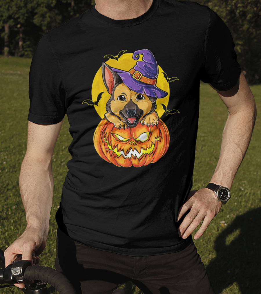 German Shepherd Pumpkin With Witch Hat And Bats T-Shirt