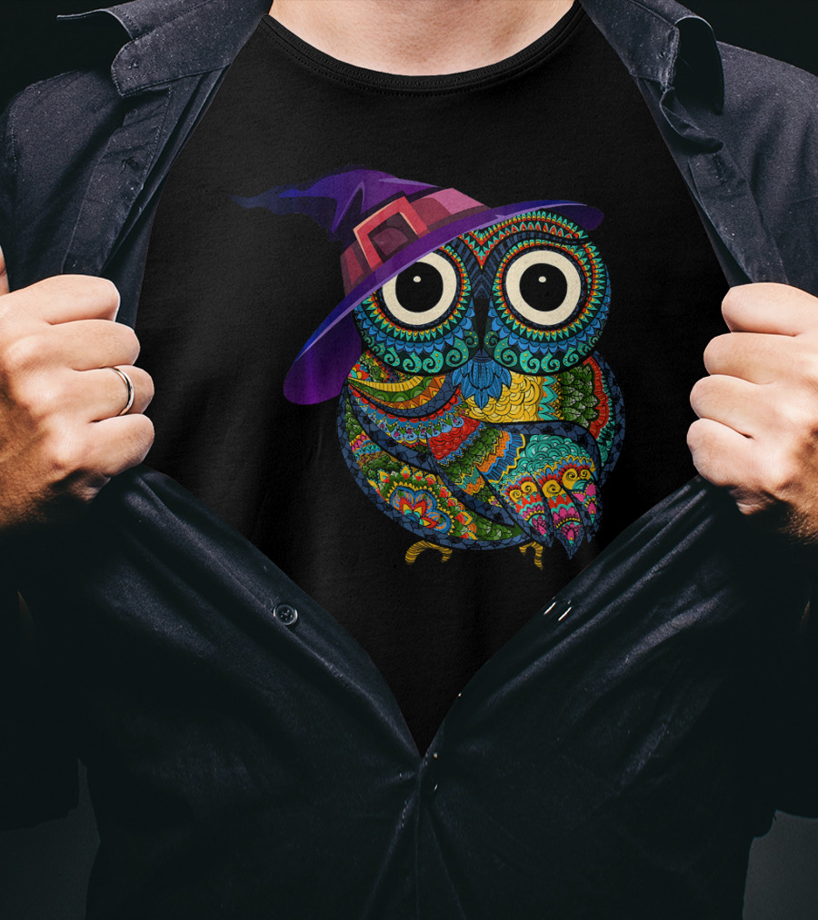 Colorful Owl With Witch Hat In Halloween Costume Fun T-Shirt