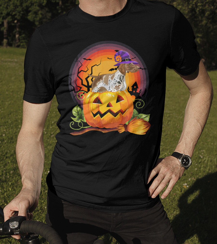 German Shorthaired Pointer Halloween Pumpkin Witch Hat Broomstick T-Shirt