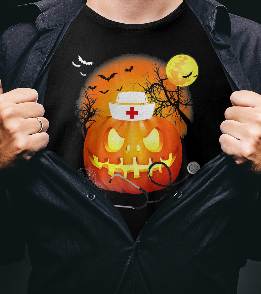 Nurse Halloween Pumpkin With Stethoscope And Bats T-Shirt