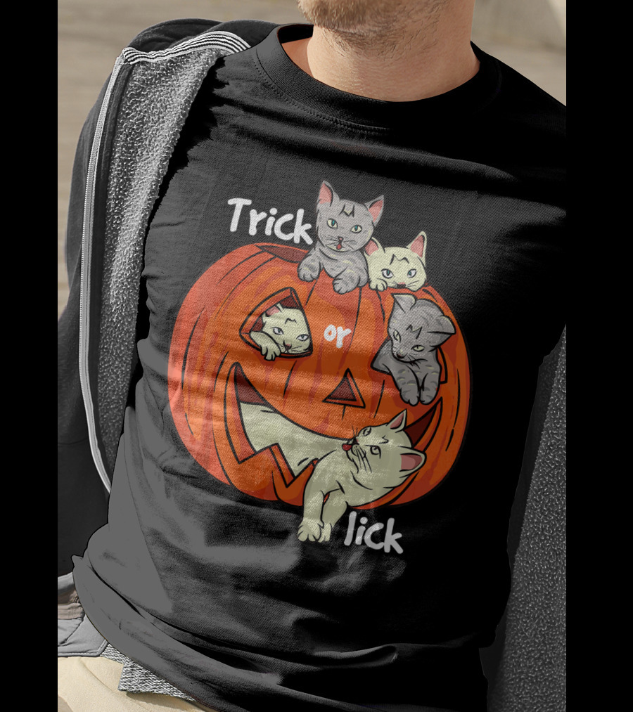 Trick Or Lick Cats In Carved Pumpkin Funny Cat T-Shirt