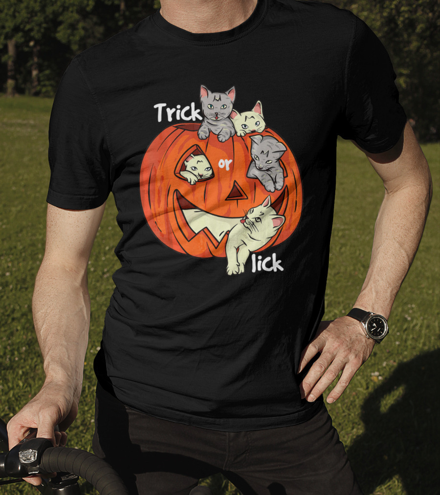 Trick Or Lick Cats In Carved Pumpkin Funny Cat T-Shirt
