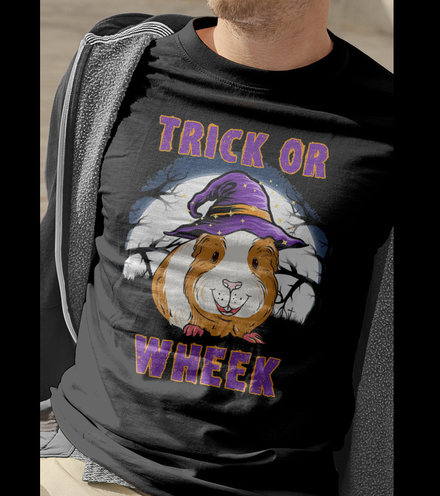Trick Or Wheek Halloween Guinea Pig With Witch Hat And Moon Background T-Shirt