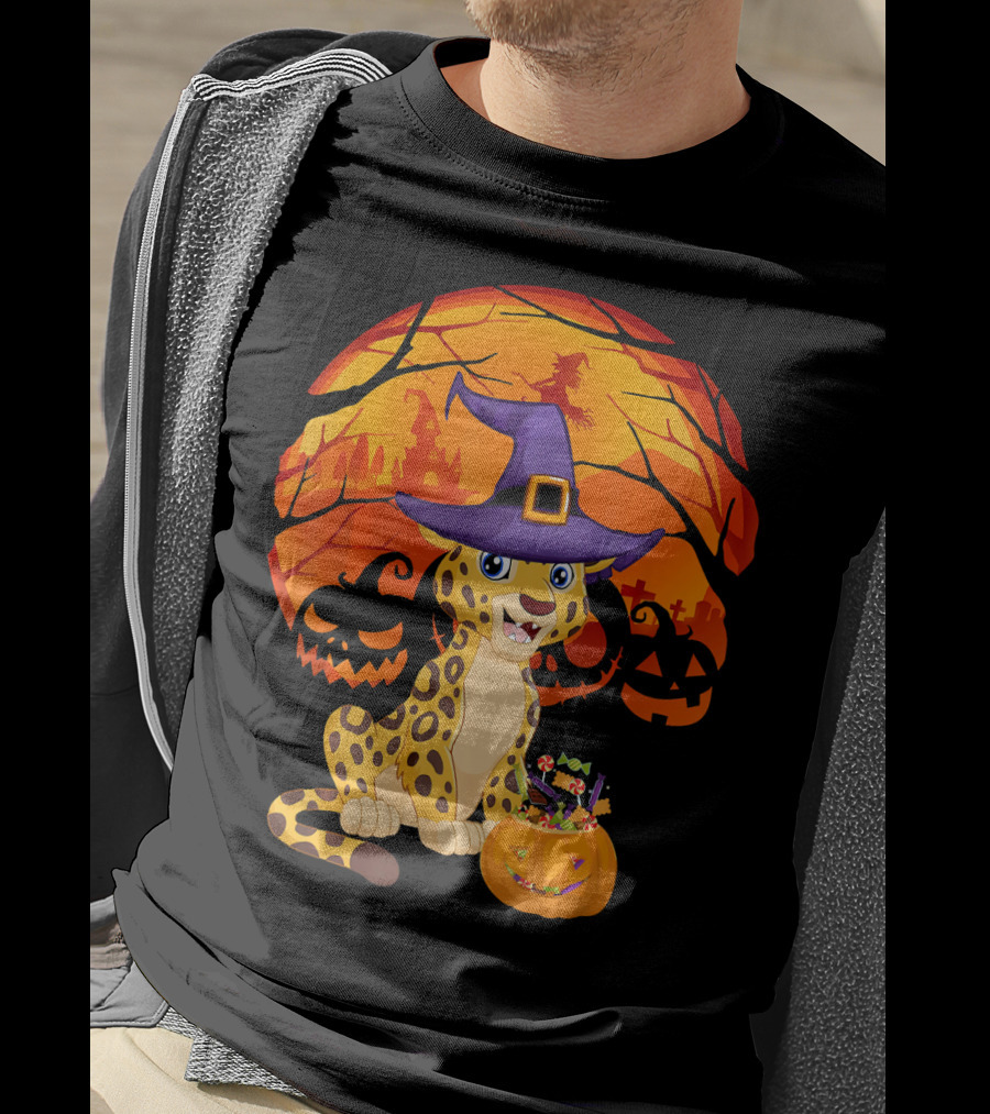 Halloween Costume Leo Witch Hat Leopard Jack-o'-Lantern Moon Shadows T-Shirt