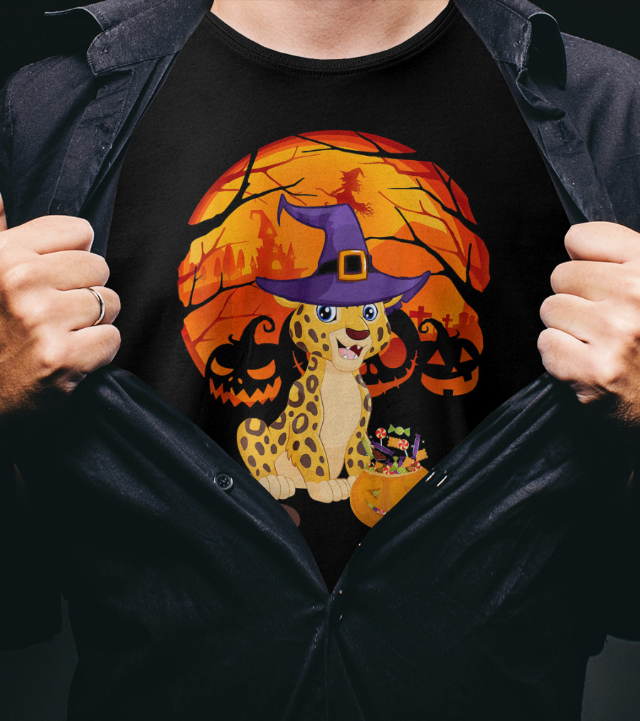 Halloween Costume Leo Witch Hat Leopard Jack-o'-Lantern Moon Shadows T-Shirt