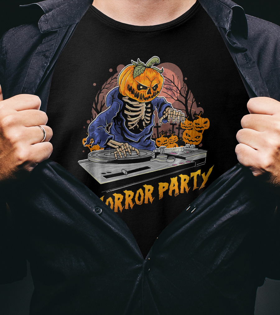 Horror Party Skeleton Pumpkin Head DJ Turntable Halloween Vibes T-Shirt
