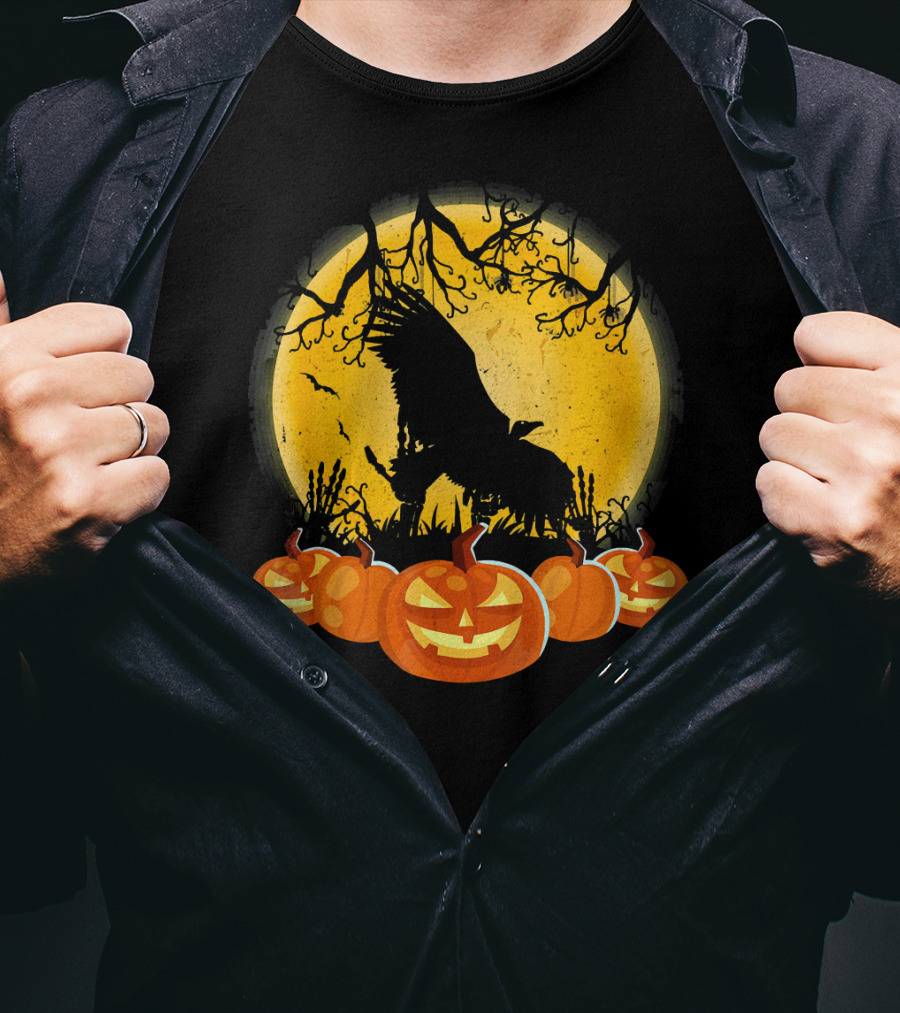 Vulture Silhouette With Pumpkins And Full Moon Halloween Scene T-Shirt