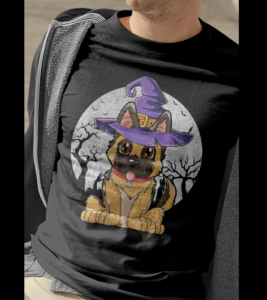 German Shepherd Witch Halloween Moon Background T-Shirt